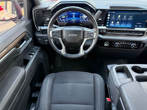 Used 2022 Chevrolet Silverado 1500 LT Trail Boss w/ Protection Package AWD/4WD image 25