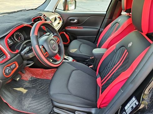 Used 2020 Jeep Renegade Altitude AWD/4WD image 19
