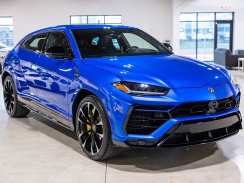 Used 2022 Lamborghini Urus image 10
