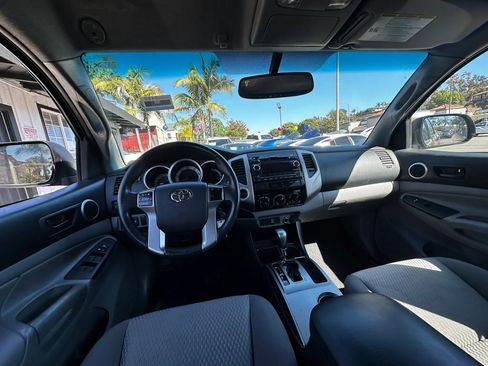 Used 2012 Toyota Tacoma 4x4 Double Cab w/ SR5 Pkg image 27