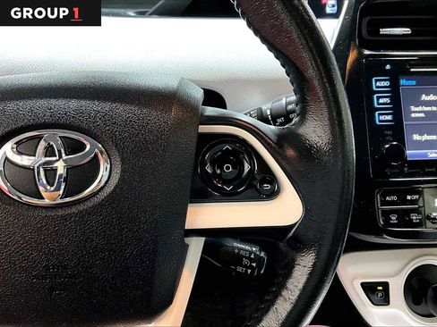 Certified 2016 Toyota Prius Three image 24