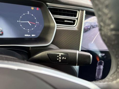 Used 2014 Tesla Model S Performance RWD image 32