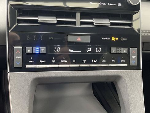 Used 2021 Toyota Avalon Limited w/ Advanced Safety Package FWD image 22