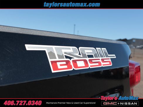 Used 2019 Chevrolet Silverado 1500 LT Trail Boss AWD/4WD image 35
