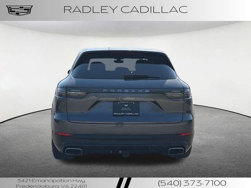 Used 2023 Porsche Cayenne AWD/4WD image 18