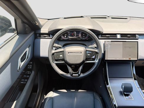 Used 2026 Land Rover Range Rover Velar Dynamic SE AWD/4WD image 17