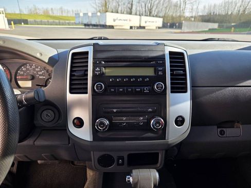 Used 2015 Nissan Frontier S RWD image 18
