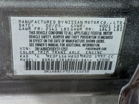 Used 2025 Nissan Sentra SV FWD image 40