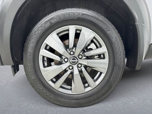 Used 2024 Nissan Pathfinder S w/ Cargo Package image 26