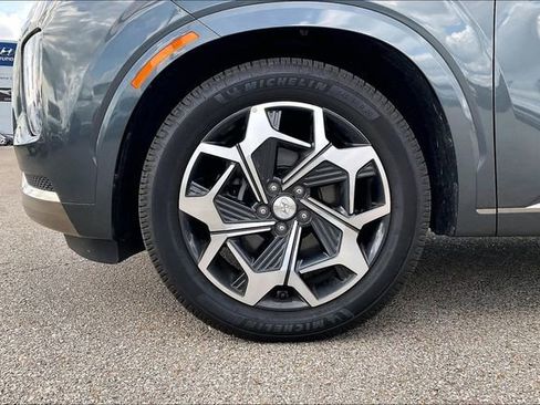 Used 2022 Hyundai Palisade Calligraphy image 4