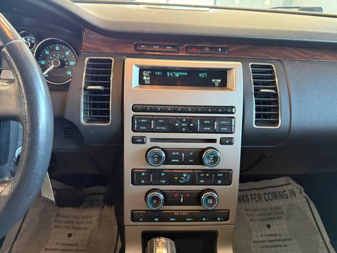 Used 2009 Ford Flex SEL FWD image 15