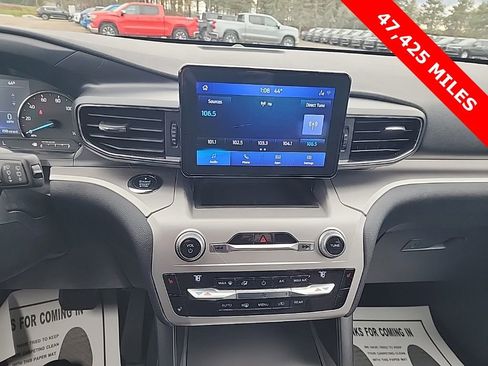 Used 2021 Ford Explorer XLT w/ Equipment Group 202A image 14