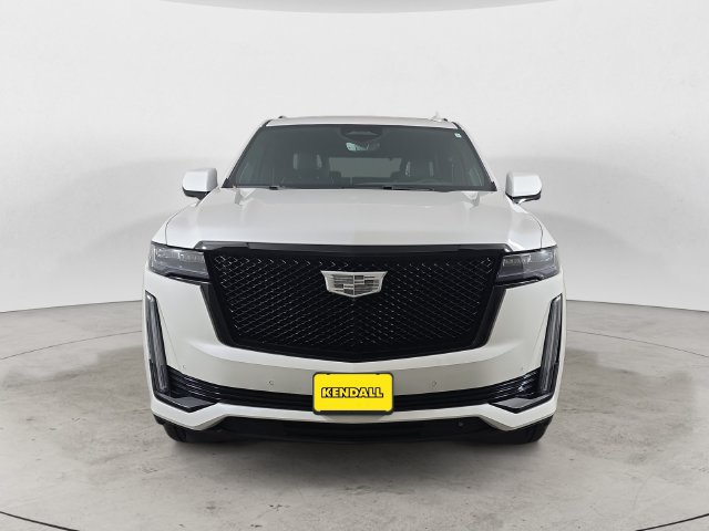 Used 2022 Cadillac Escalade Sport Platinum w/ LPO, ONYX Package AWD/4WD image 2
