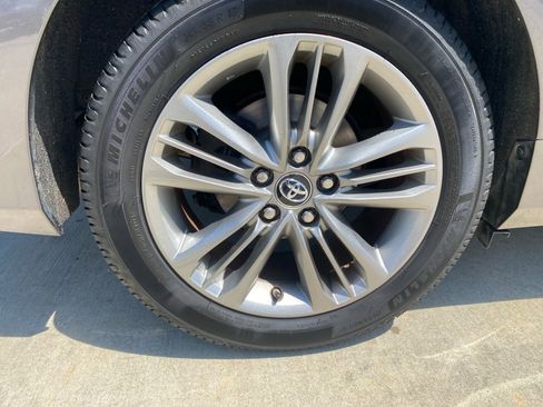 Used 2016 Toyota Camry SE image 27