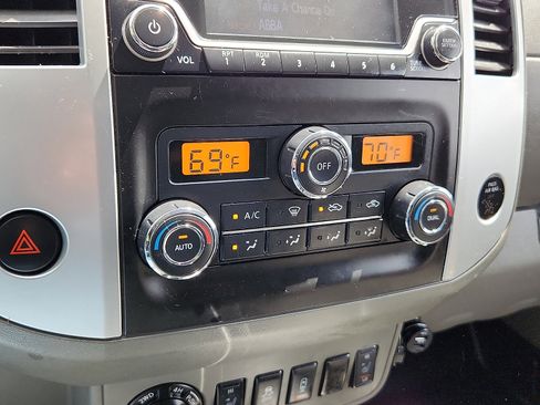 Used 2016 Nissan Frontier SV w/ SV Value Truck Package AWD/4WD image 15