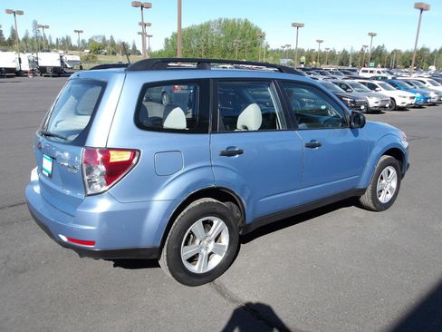 Used 2011 Subaru Forester 2.5X AWD/4WD image 5