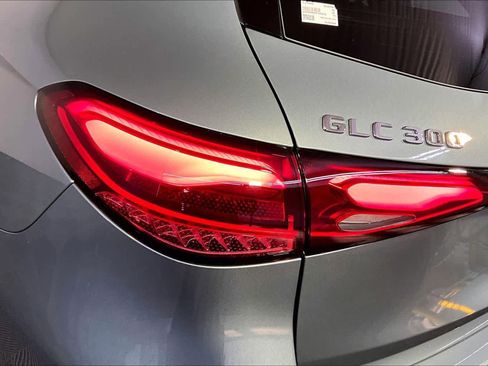 New 2026 Mercedes-Benz GLC 300 4MATIC image 5