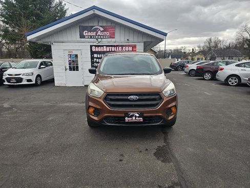 Used 2017 Ford Escape S image 2