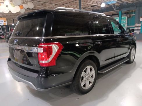 Used 2020 Ford Expedition XLT w/ Equipment Group 202A AWD/4WD image 10