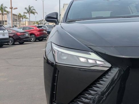 Used 2025 Lexus RZ 450e image 10