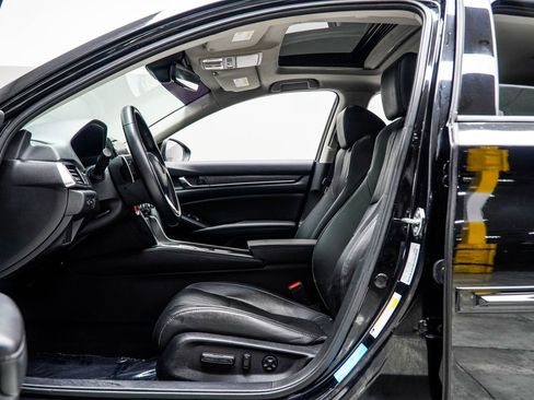 Used 2021 Honda Accord Touring image 37