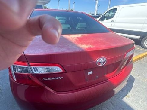 Used 2012 Toyota Camry LE FWD image 4