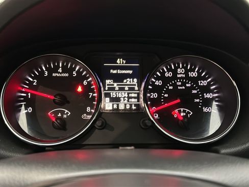 Used 2012 Nissan Rogue SV AWD/4WD image 24