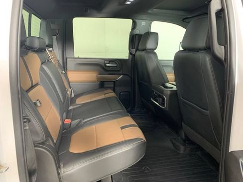 Used 2022 Chevrolet Silverado 2500 High Country w/ Z71 Off-Road Package AWD/4WD image 22