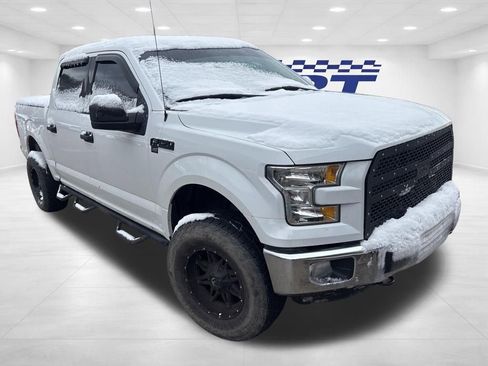 Used 2016 Ford F150 XLT image 3