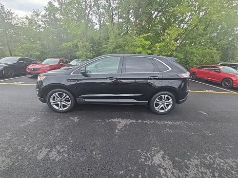 Used 2018 Ford Edge Titanium w/ Equipment Group 301A FWD image 8