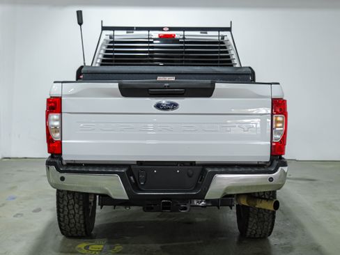 Used 2021 Ford F250 XL w/ Power Equipment Group image 9