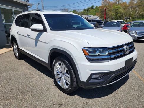 Used 2019 Volkswagen Atlas SE w/ Towing Package AWD/4WD image 3
