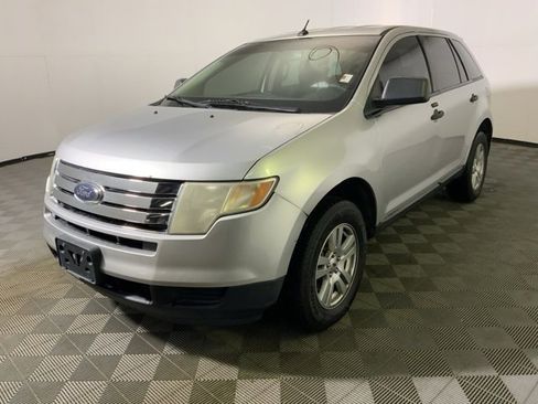 Used 2010 Ford Edge SE image 3