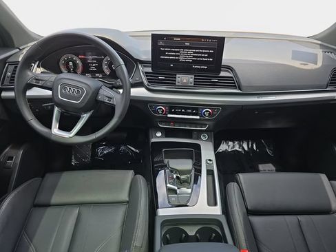 Used 2025 Audi Q5 2.0T Premium w/ Convenience Plus Package AWD/4WD image 10