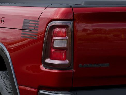 New 2026 RAM 1500 Laramie AWD/4WD image 15