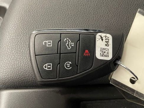 Used 2023 Chevrolet Silverado 1500 Custom image 21