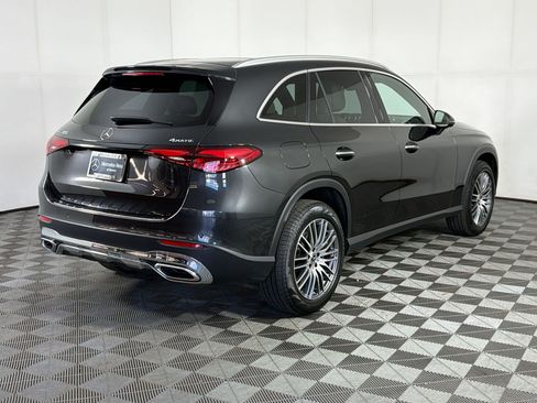 Used 2025 Mercedes-Benz GLC 300 4MATIC image 9