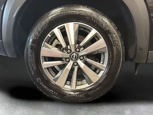 Certified 2025 Nissan Pathfinder SL AWD/4WD image 13