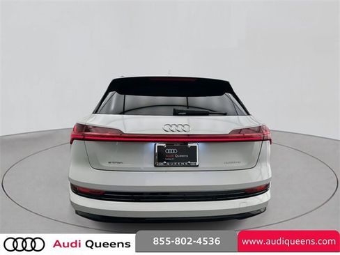 Used 2021 Audi e-tron Premium w/ Convenience Plus Package image 3