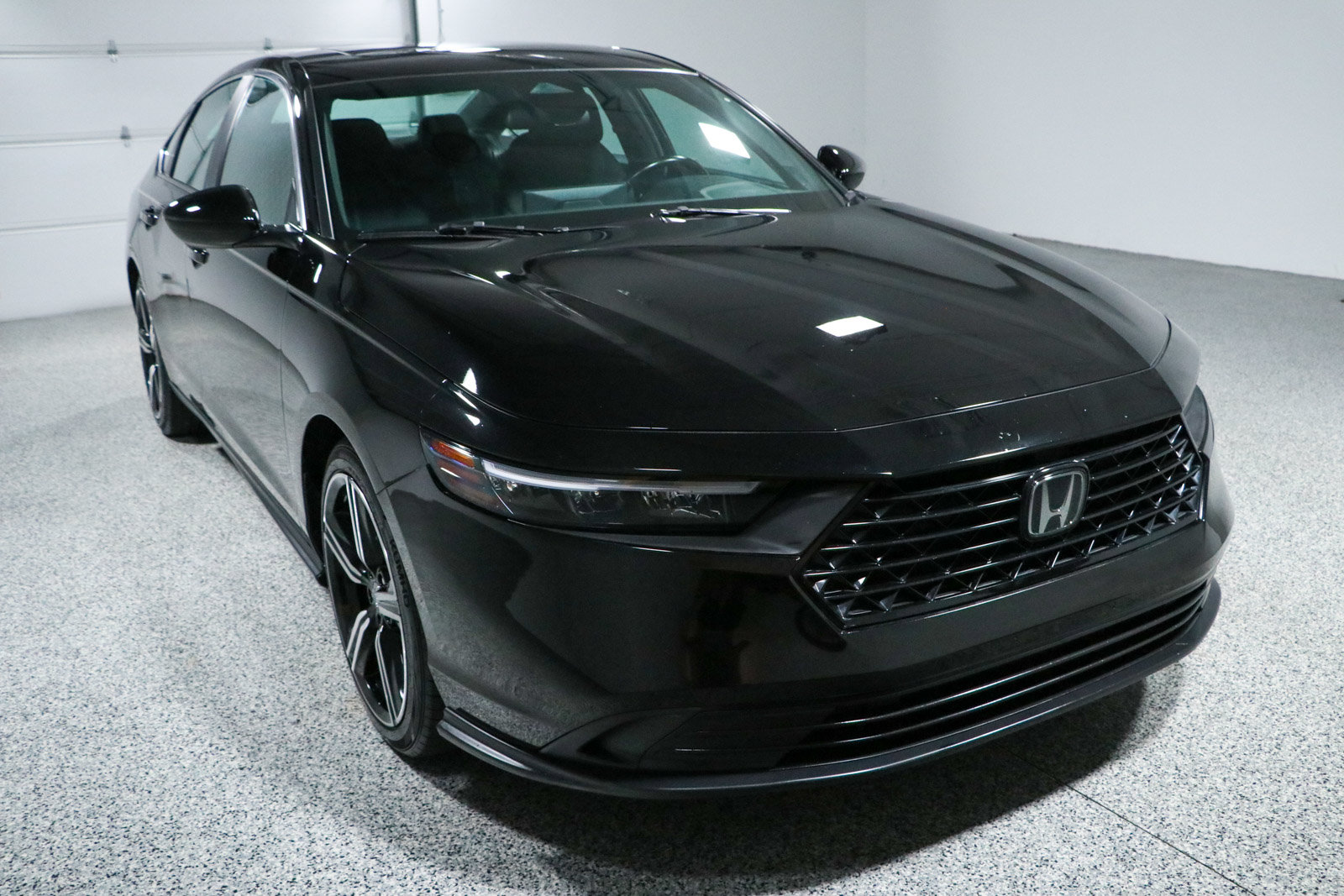 Used 2024 Honda Accord Sport image 5