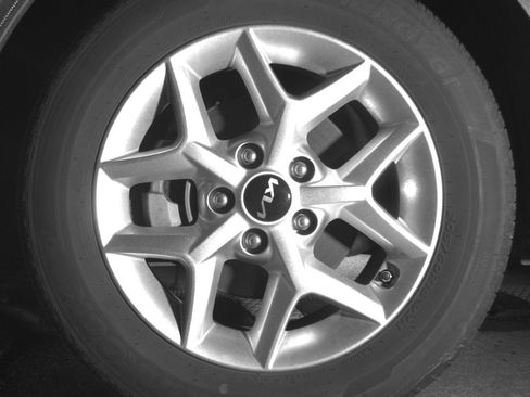 Used 2025 Kia Soul LX w/ LX Technology Package FWD image 12
