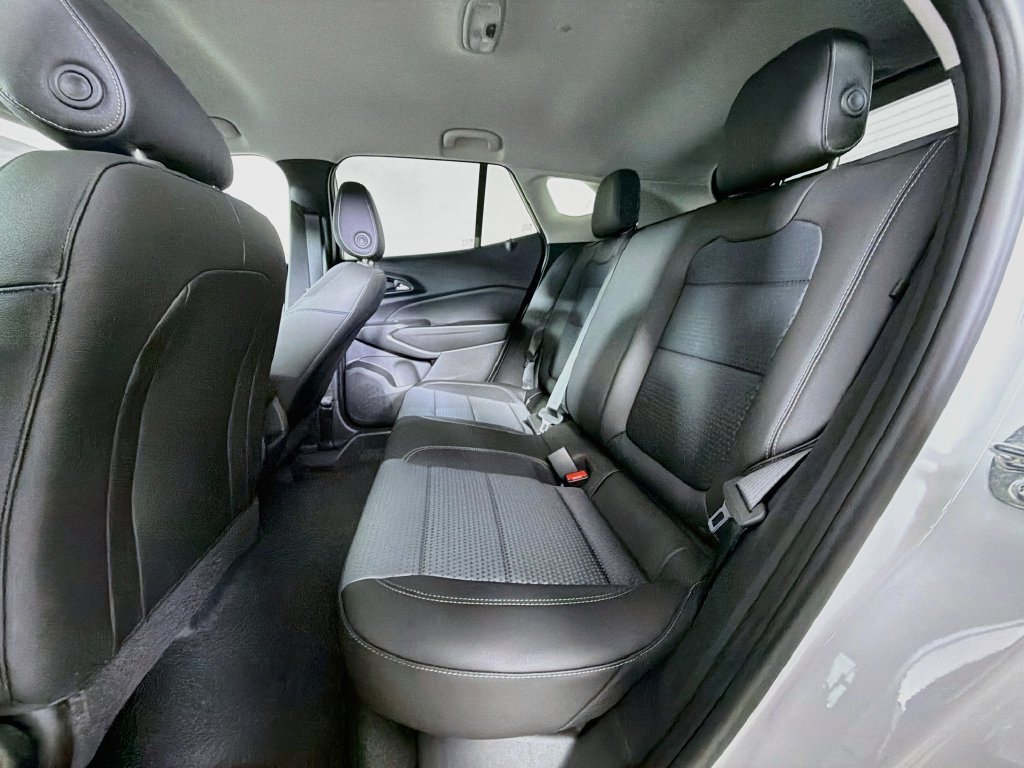 New 2026 Chevrolet Trax LT w/ Driver Confidence Package FWD image 18