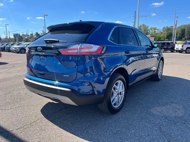 Certified 2024 Ford Edge SEL w/ Convenience Package AWD/4WD image 4