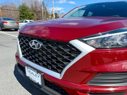 Used 2019 Hyundai Tucson SE image 4