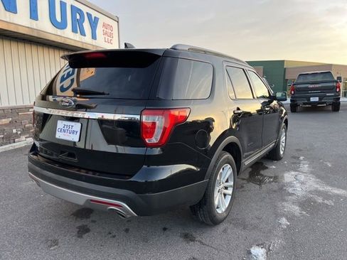 Used 2016 Ford Explorer XLT w/ Equipment Group 202A image 16