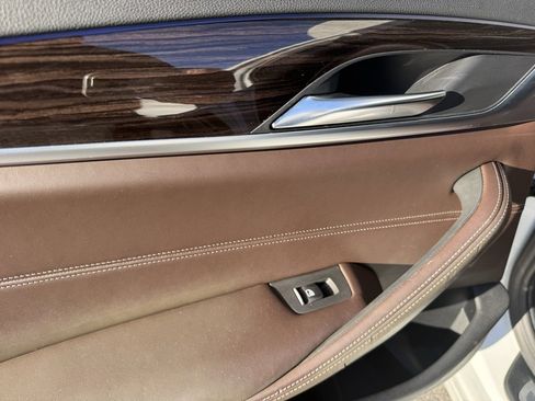 Used 2020 BMW 530i xDrive w/ M Sport Package image 34