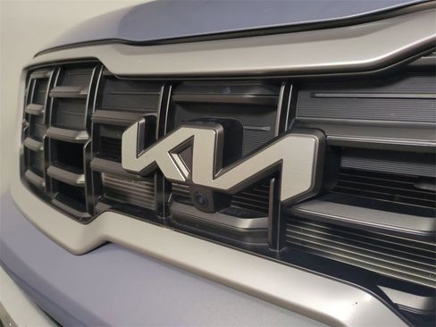 Used 2024 Kia Telluride SX w/ Towing Package image 13