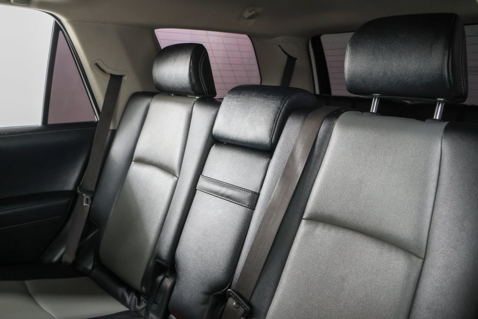 Used 2021 Toyota 4Runner SR5 Premium w/ Moonroof Package AWD/4WD image 26
