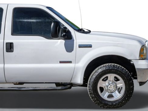 Used 2005 Ford F250 XL image 7