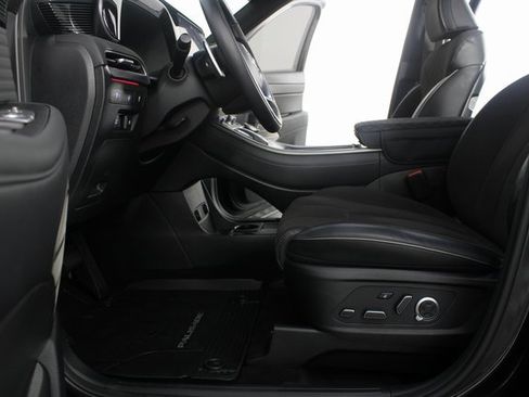 Used 2025 Hyundai Palisade Calligraphy image 21